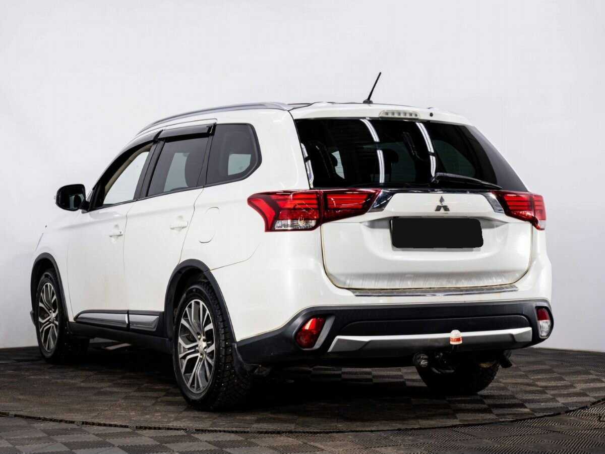 Mitsubishi Outlander б/у, 2015, Вариатор. Фото: #3