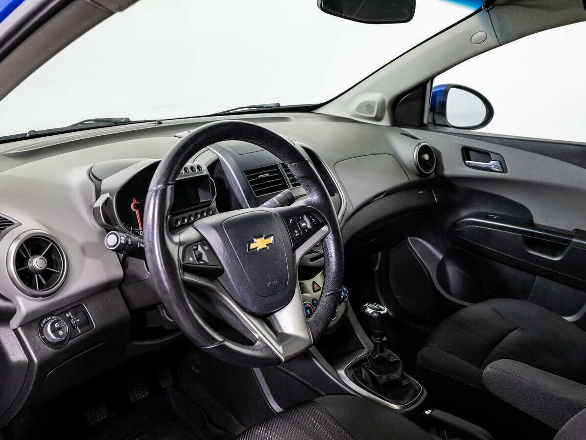 Chevrolet Aveo б/у, 2012, Механическая. Фото: #9