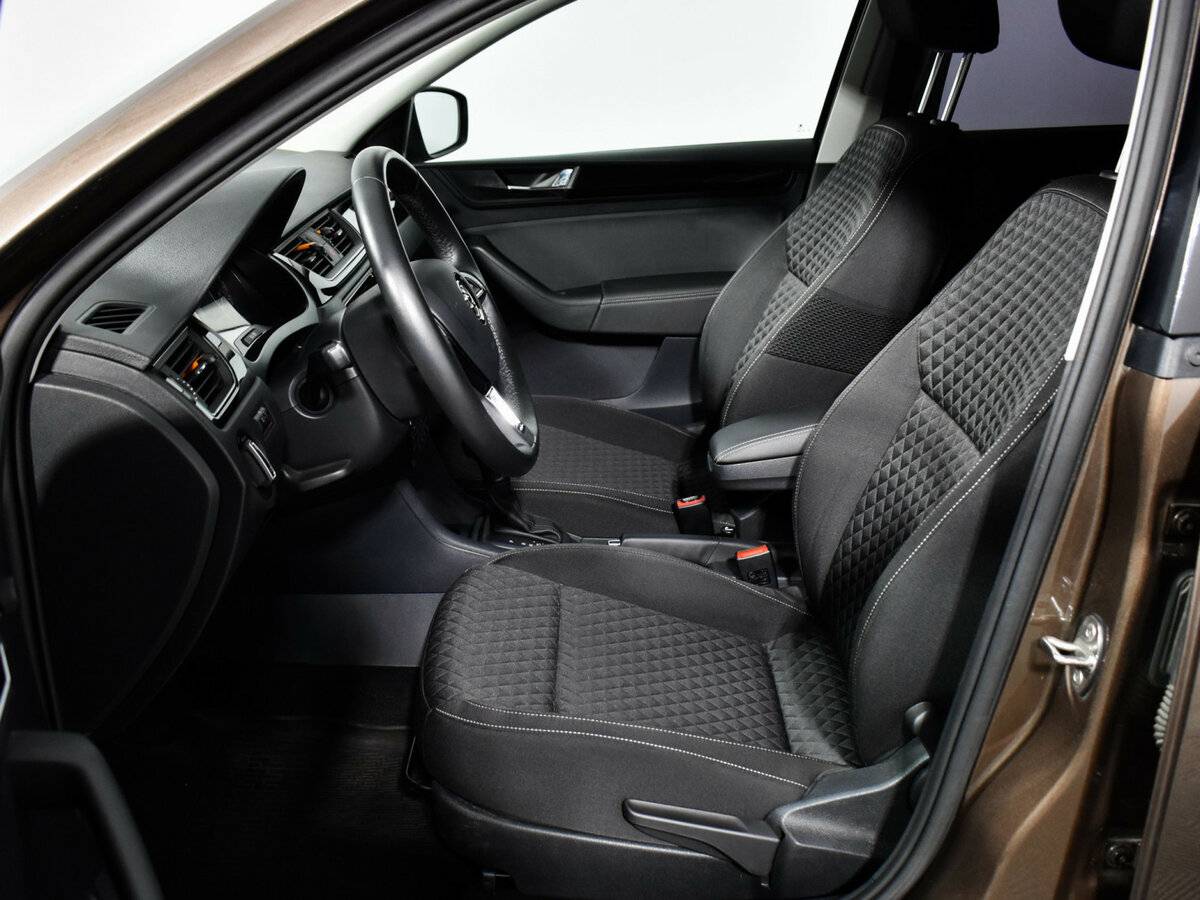 Skoda Rapid б/у, 2018, Автоматическая. Фото: #9
