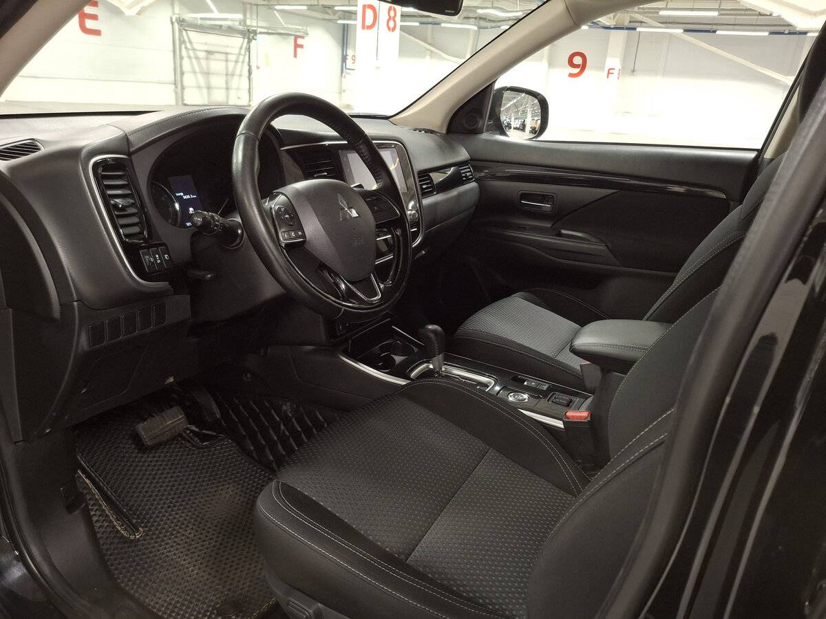 Mitsubishi Outlander б/у, 2020, Вариатор. Фото: #15
