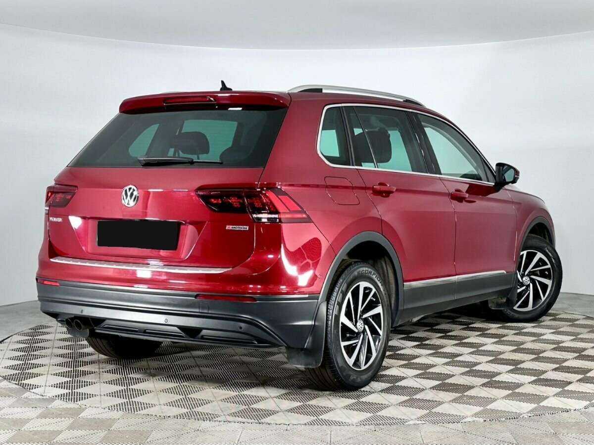 Volkswagen Tiguan б/у, 2018, Роботизированная. Фото: #1