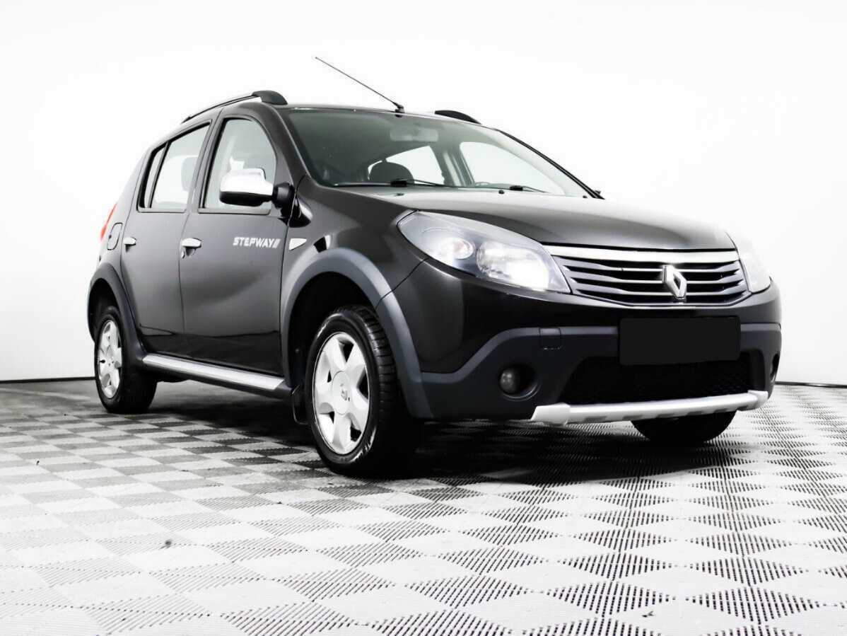 Renault Sandero б/у, 2013, Автоматическая. Фото: #2