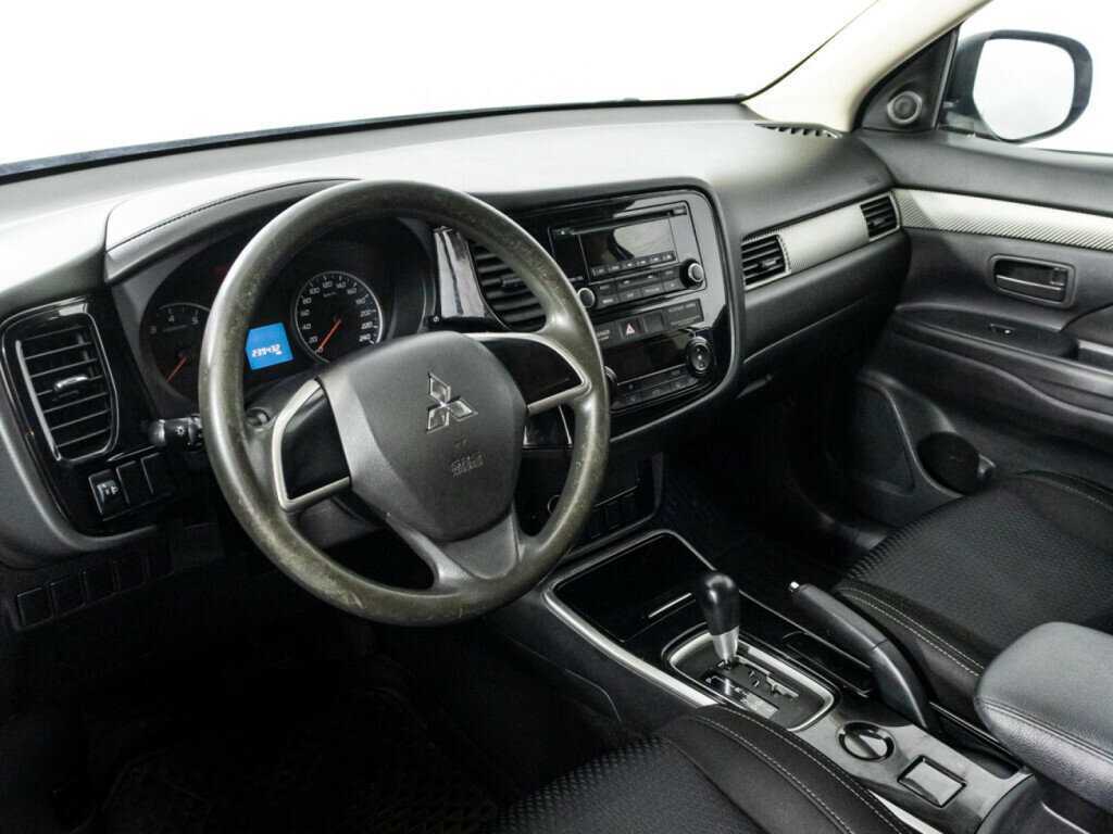 Mitsubishi Outlander б/у, 2018, Вариатор. Фото: #8