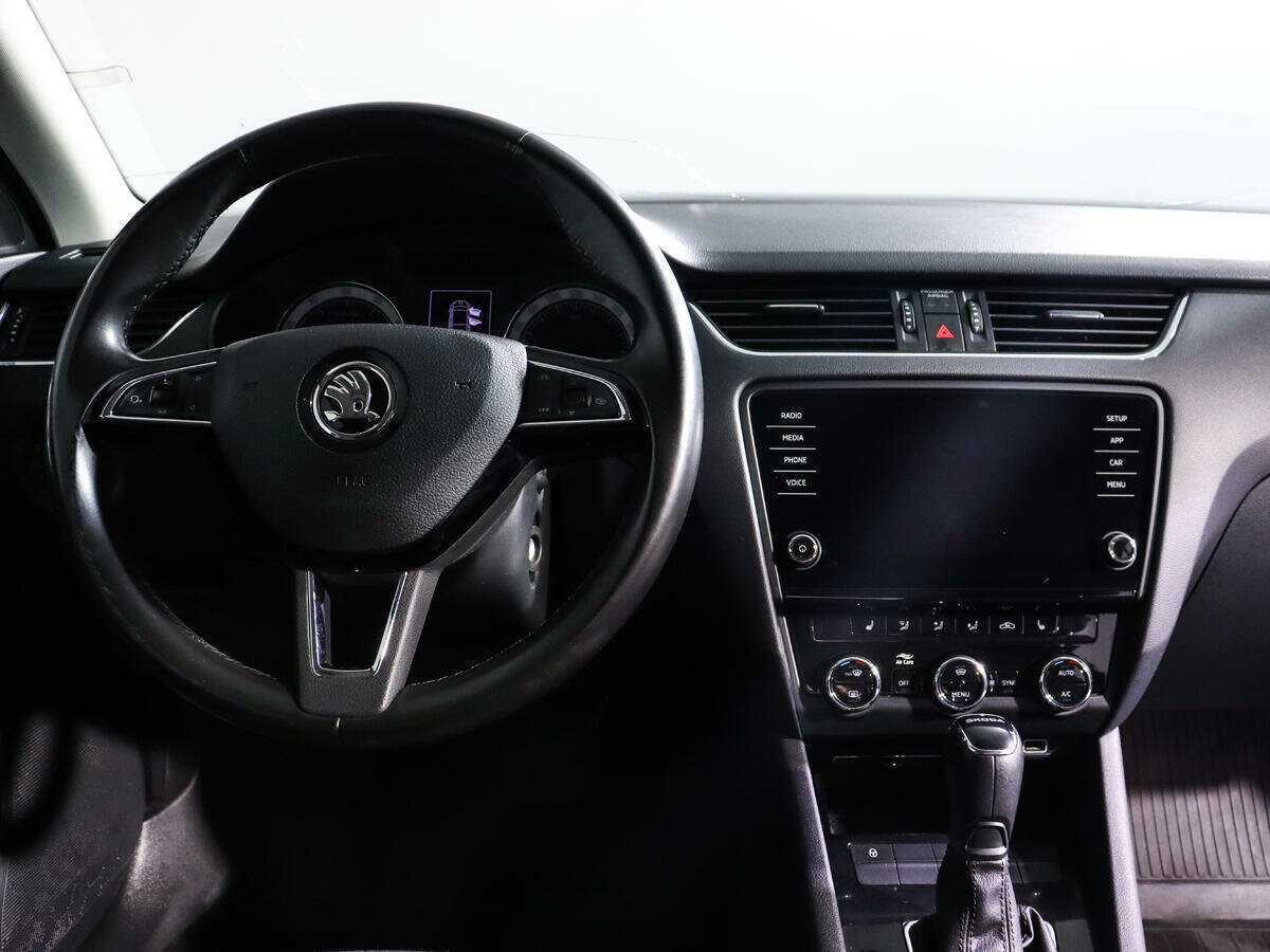 Skoda Octavia б/у, 2020, Автоматическая. Фото: #11