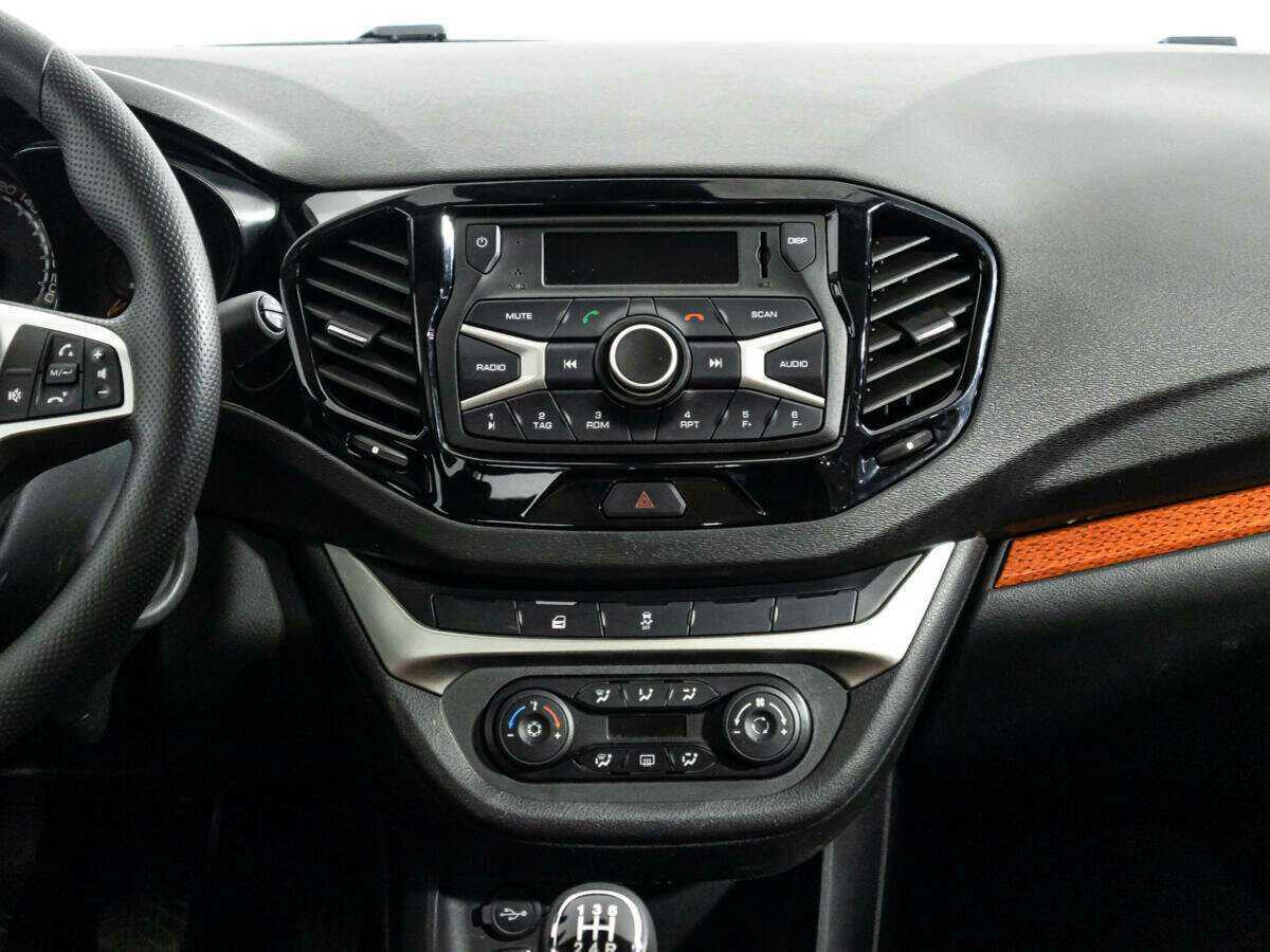 Lada (ВАЗ) Vesta б/у, 2021, Механическая. Фото: #13