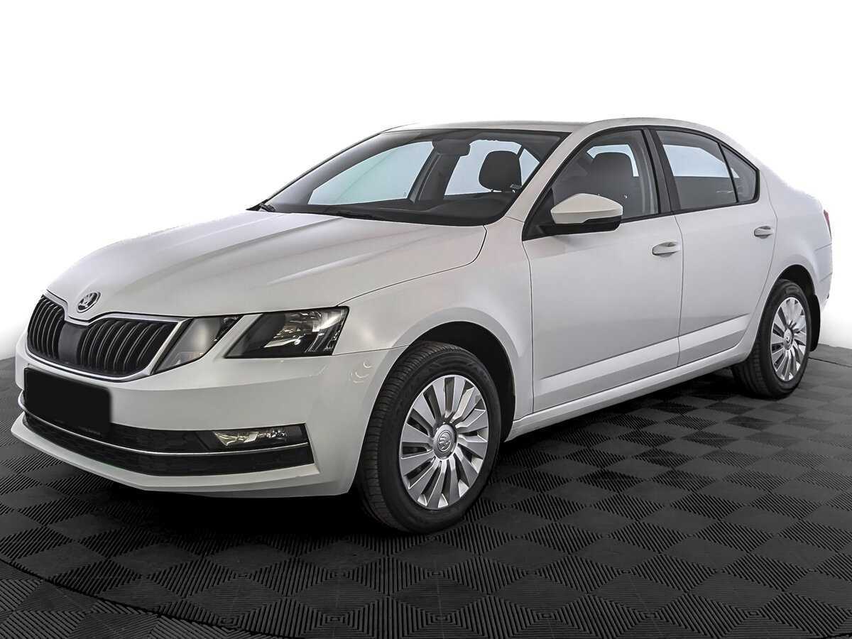 Skoda Octavia б/у, 2018, Роботизированная. Посмотреть фото