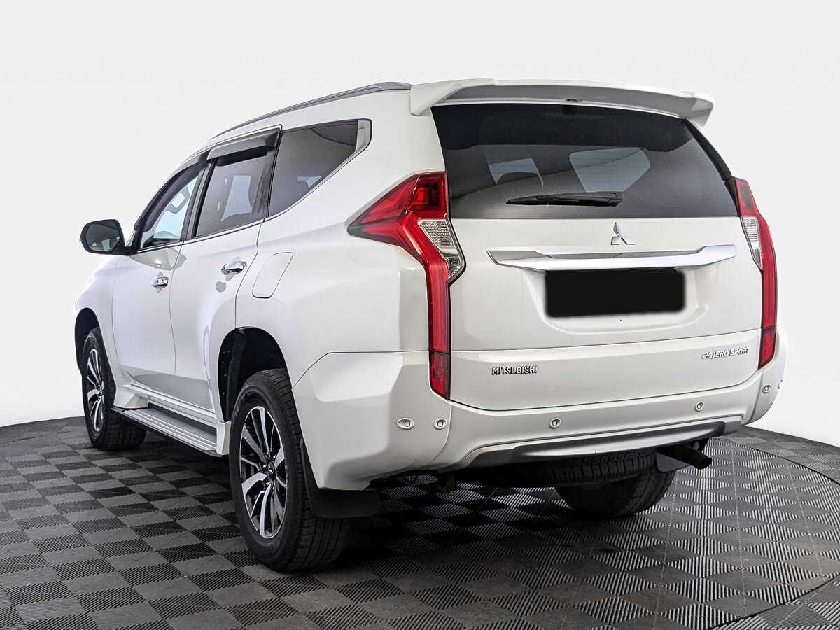 Mitsubishi Pajero Sport б/у, 2017, Автоматическая. Фото: #6
