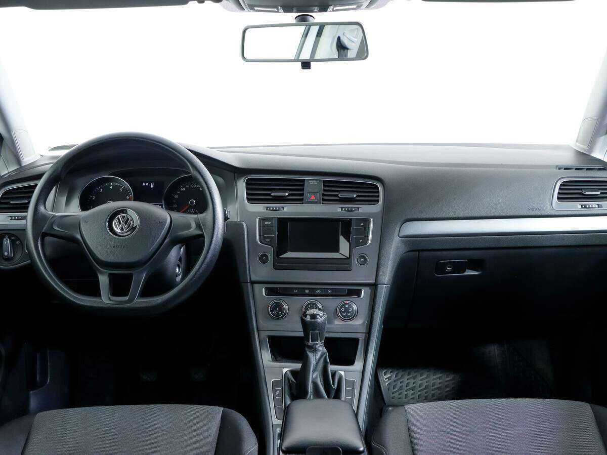 Volkswagen Golf б/у, 2013, Механическая. Фото: #9