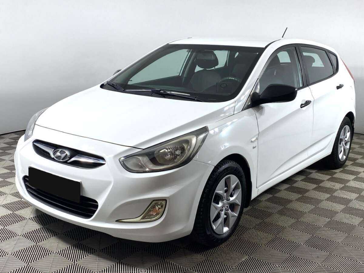 Hyundai Solaris б/у, 2014, Автоматическая. Фото: #0