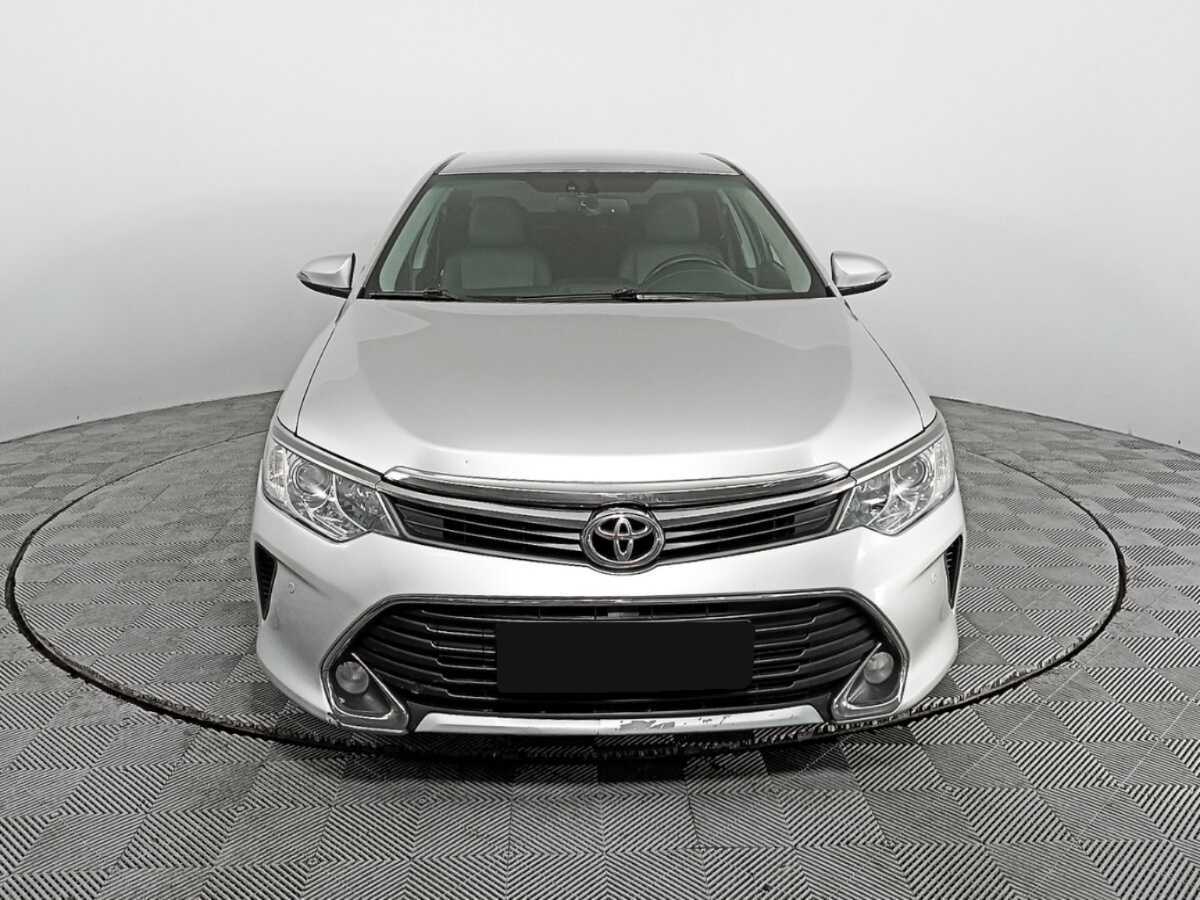 Toyota Camry б/у, 2015, Автоматическая. Фото: #1