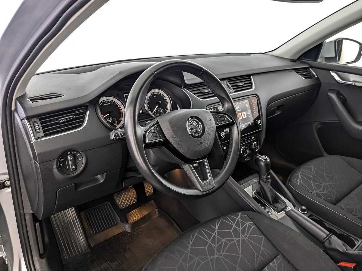 Skoda Octavia б/у, 2020, Автоматическая. Фото: #10