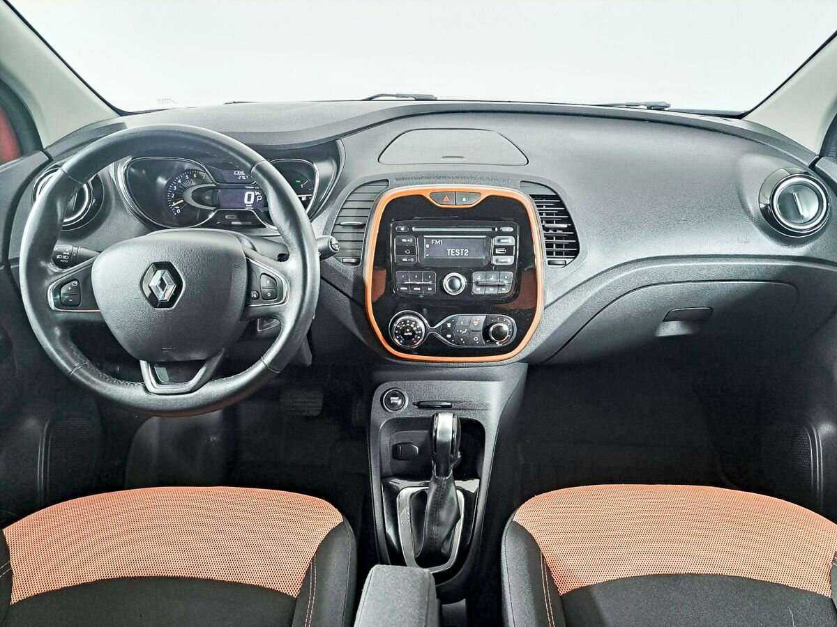 Renault Kaptur б/у, 2016, Автоматическая. Фото: #11