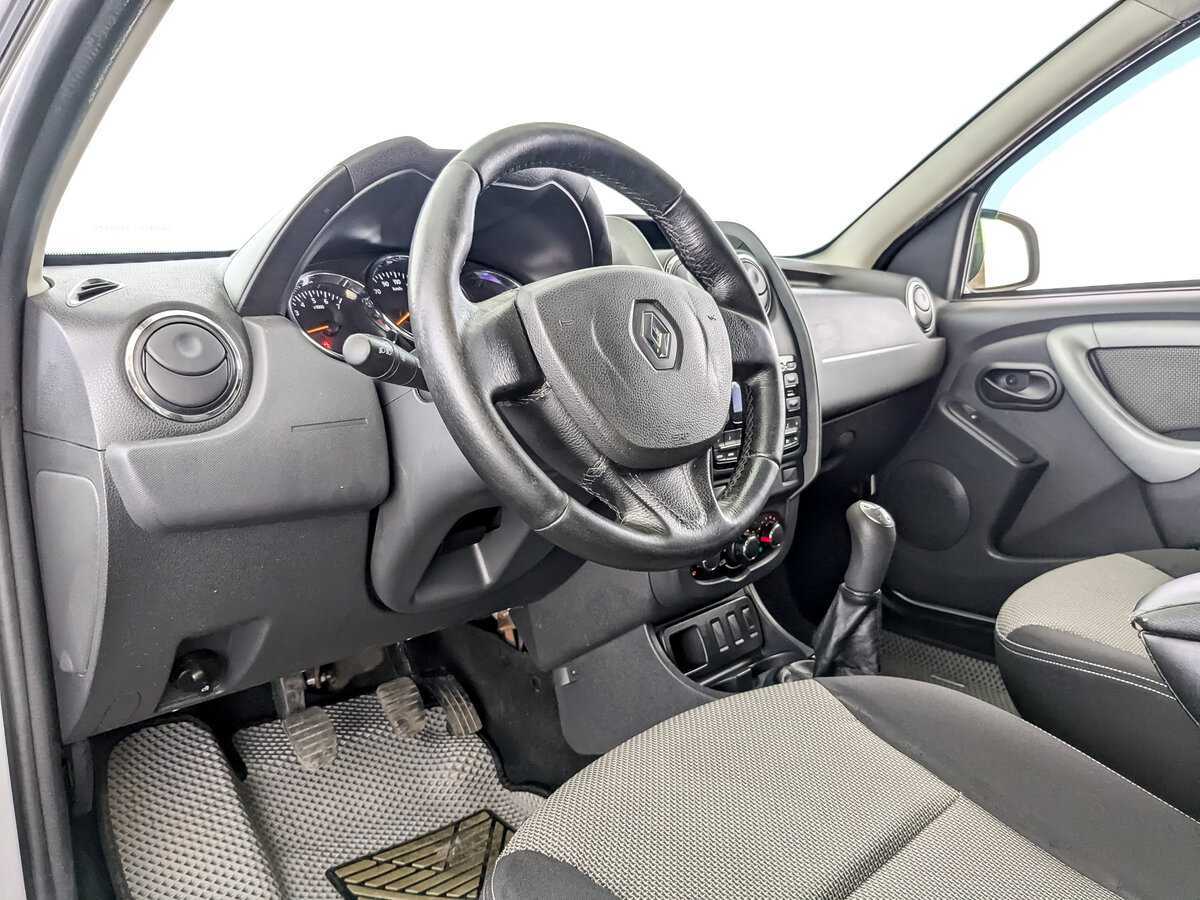 Renault Duster б/у, 2017, Механическая. Фото: #13