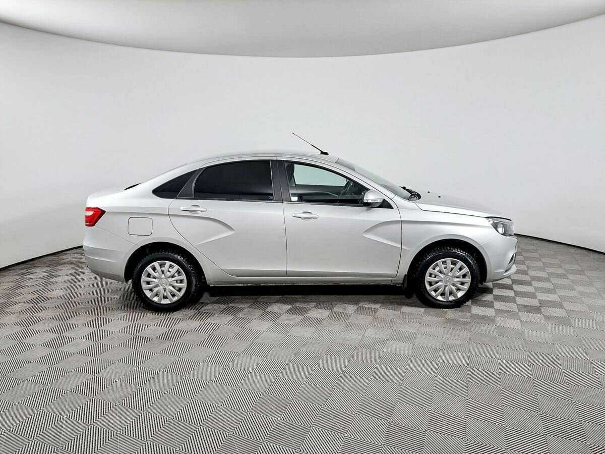 Lada (ВАЗ) Vesta б/у, 2020, Механическая. Фото: #1