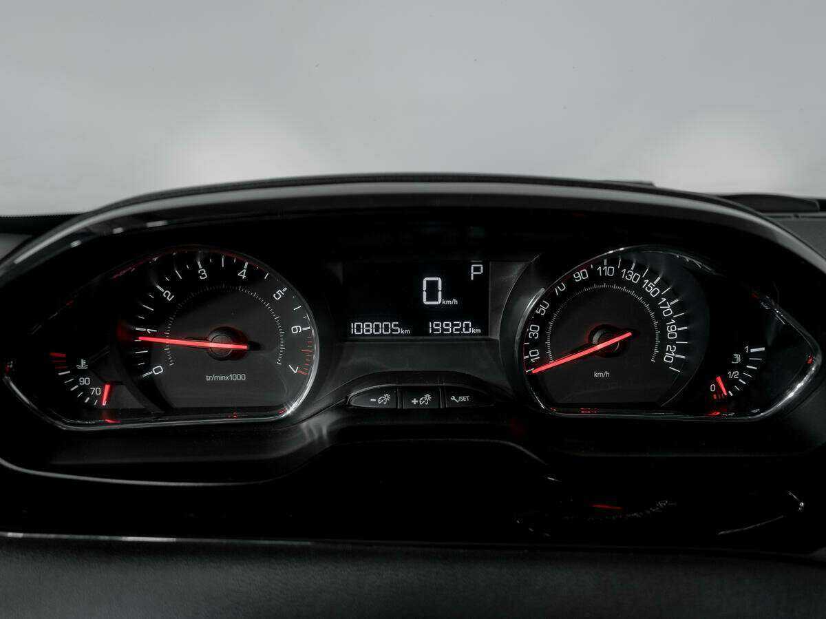 Peugeot 208 б/у, 2013, Автоматическая. Фото: #10