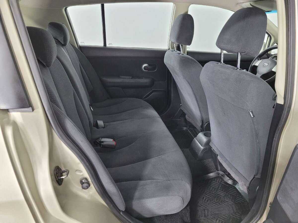 Nissan Tiida б/у, 2013, Механическая. Фото: #15
