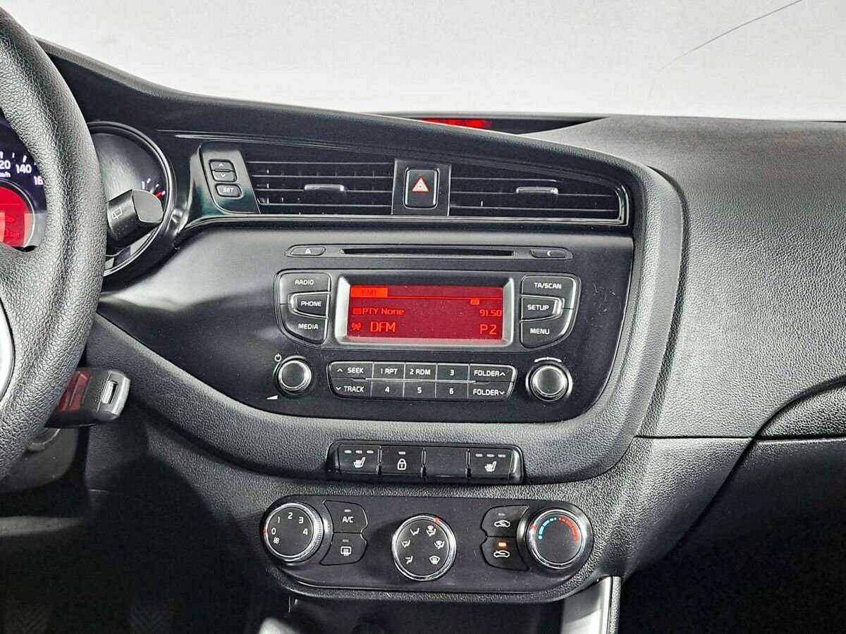 Kia Ceed б/у, 2015, Механическая. Фото: #11