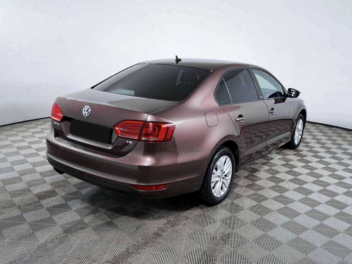 Volkswagen Jetta б/у, 2014, Механическая. Фото: #4