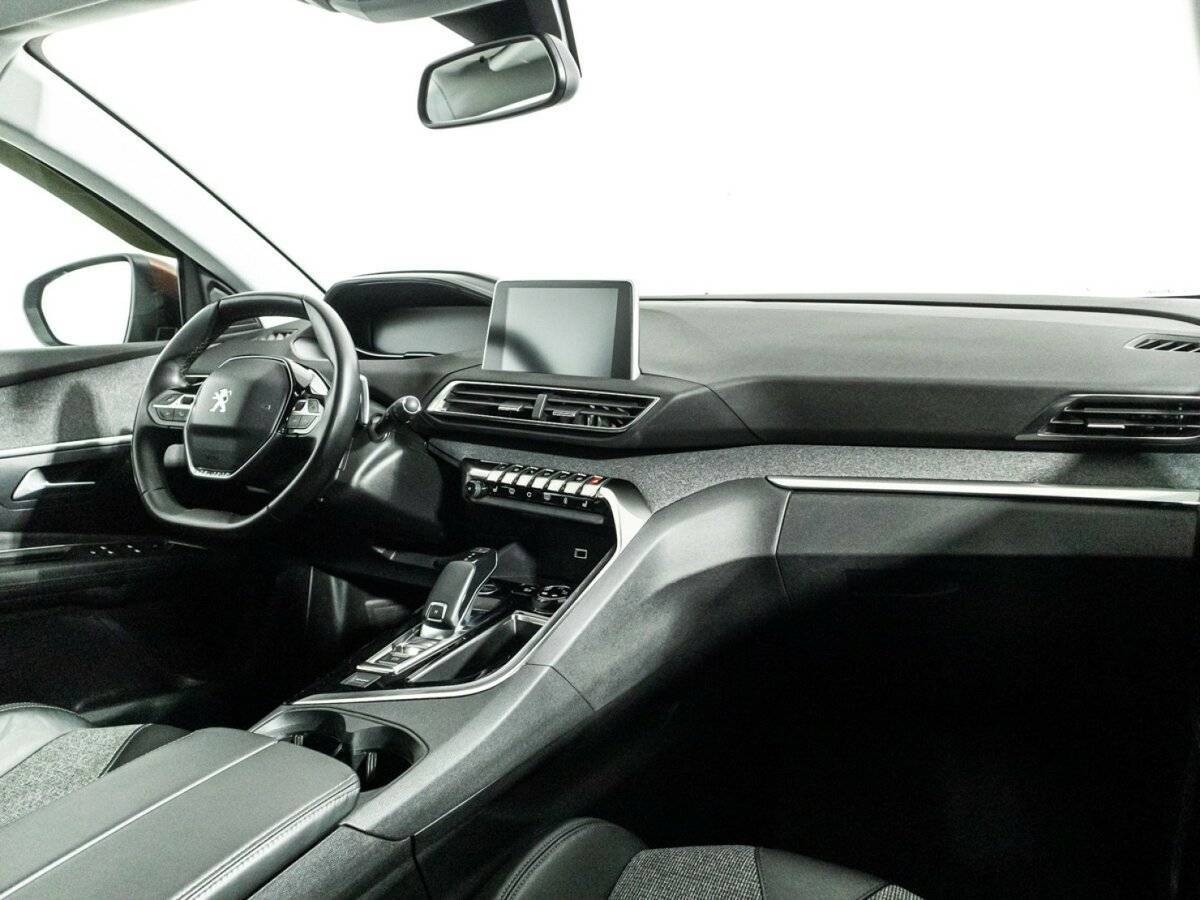 Peugeot 3008 б/у, 2017, Автоматическая. Фото: #8