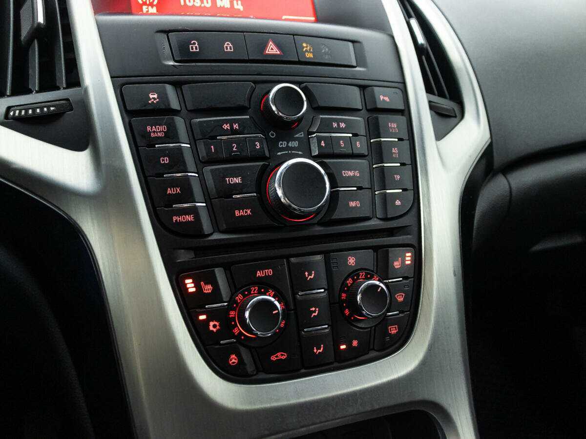 Opel Astra б/у, 2012, Автоматическая. Фото: #14