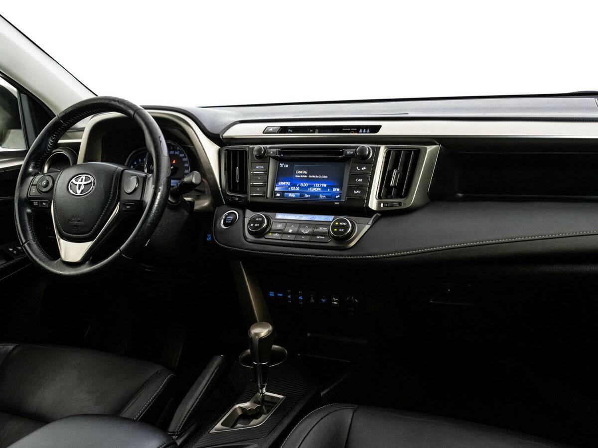 Toyota RAV4 б/у, 2015, Автоматическая. Фото: #8