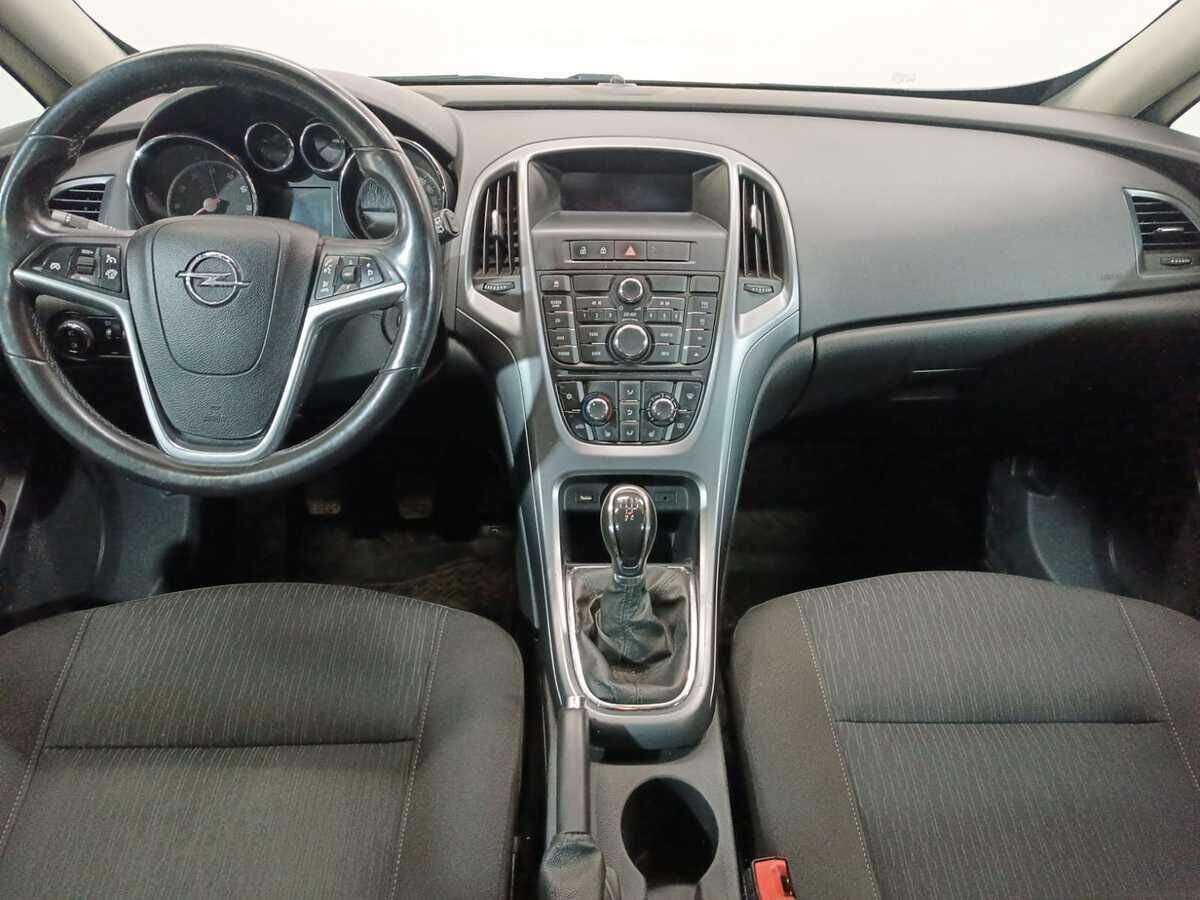Opel Astra б/у, 2013, Механическая. Фото: #10
