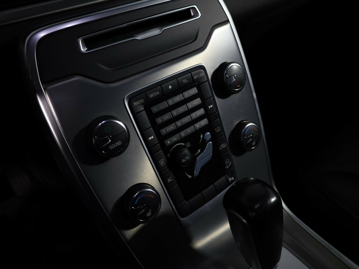Volvo XC70 б/у, 2012, Автоматическая. Фото: #19