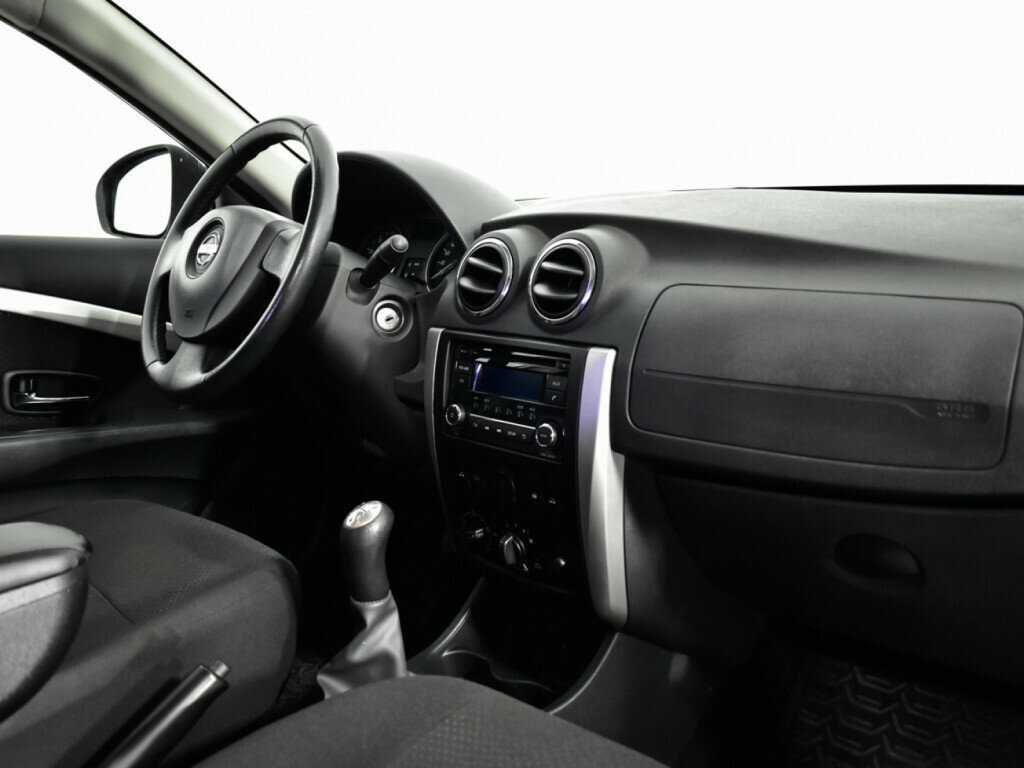 Nissan Almera б/у, 2013, Механическая. Фото: #6
