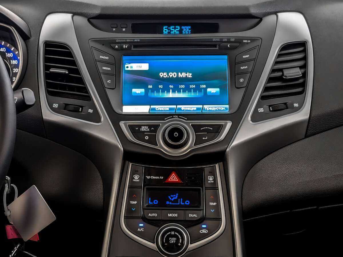 Hyundai Elantra б/у, 2014, Автоматическая. Фото: #12