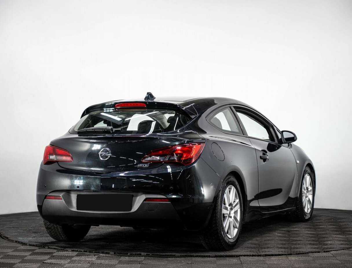 Opel Astra б/у, 2013, Механическая. Фото: #3