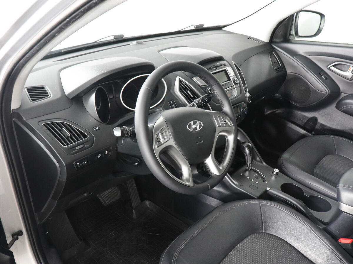 Hyundai ix35 б/у, 2012, Автоматическая. Фото: #8