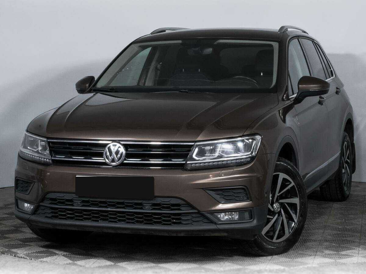 Volkswagen Tiguan б/у, 2018, Роботизированная. Посмотреть фото