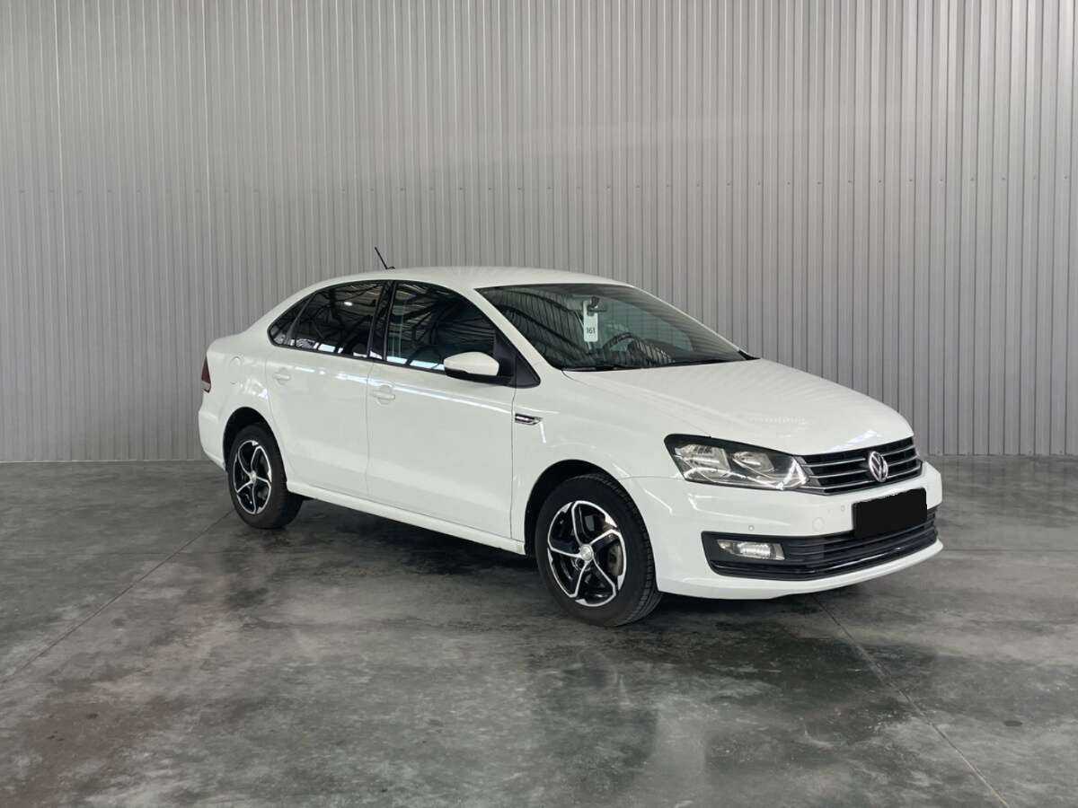 Volkswagen Polo б/у, 2018, Автоматическая. Фото: #2