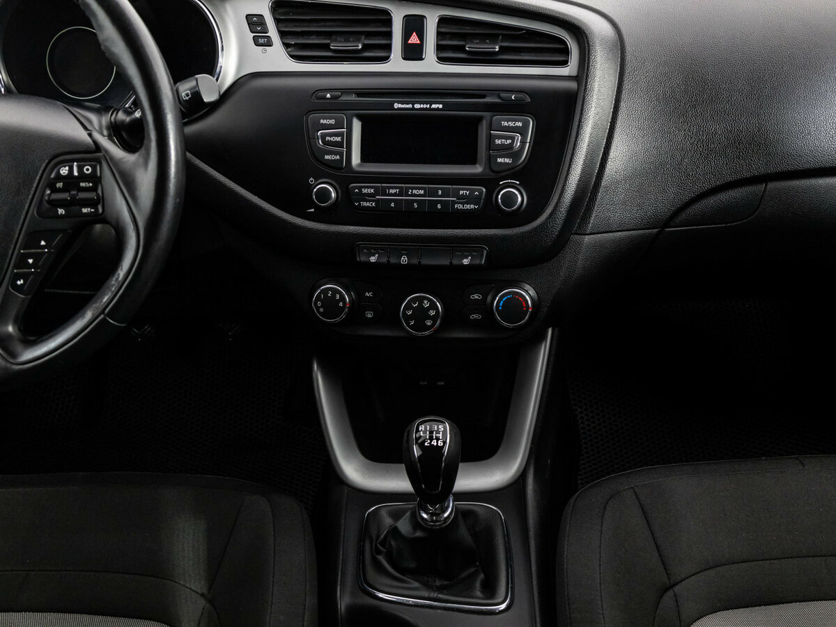 Kia Ceed б/у, 2014, Механическая. Фото: #9