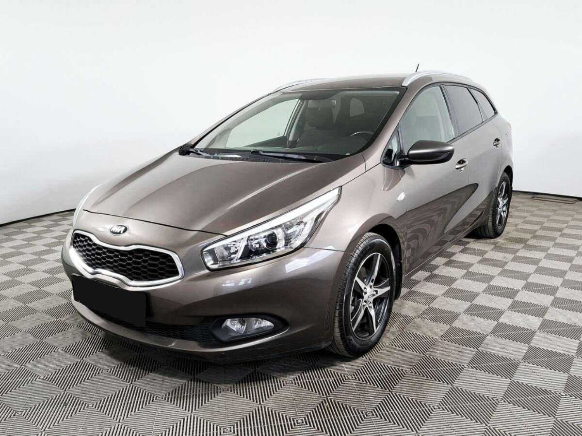 Kia Ceed б/у, 2015, Механическая. Фото: #0