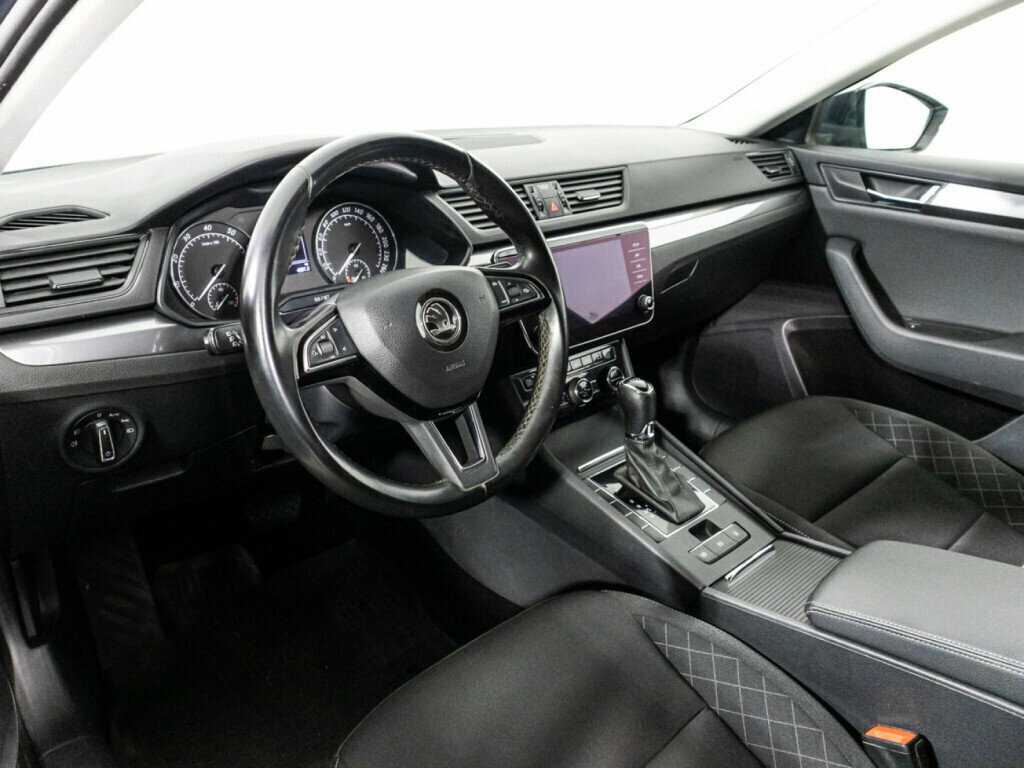 Skoda Superb б/у, 2018, Роботизированная. Фото: #8