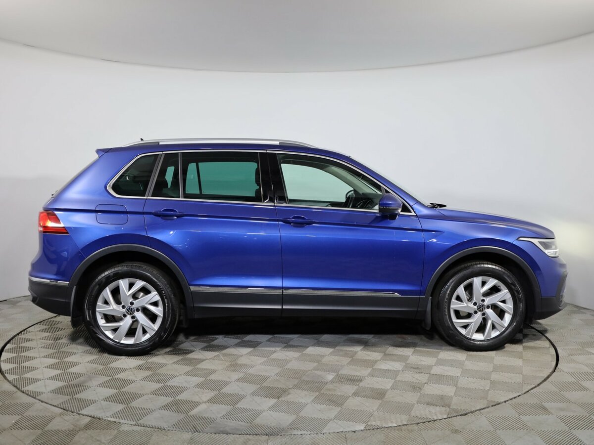 Volkswagen Tiguan б/у, 2021, Роботизированная. Фото: #3