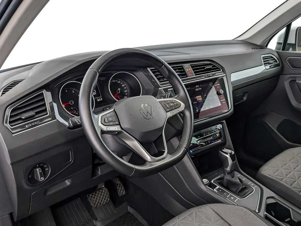Volkswagen Tiguan б/у, 2021, Роботизированная. Фото: #10