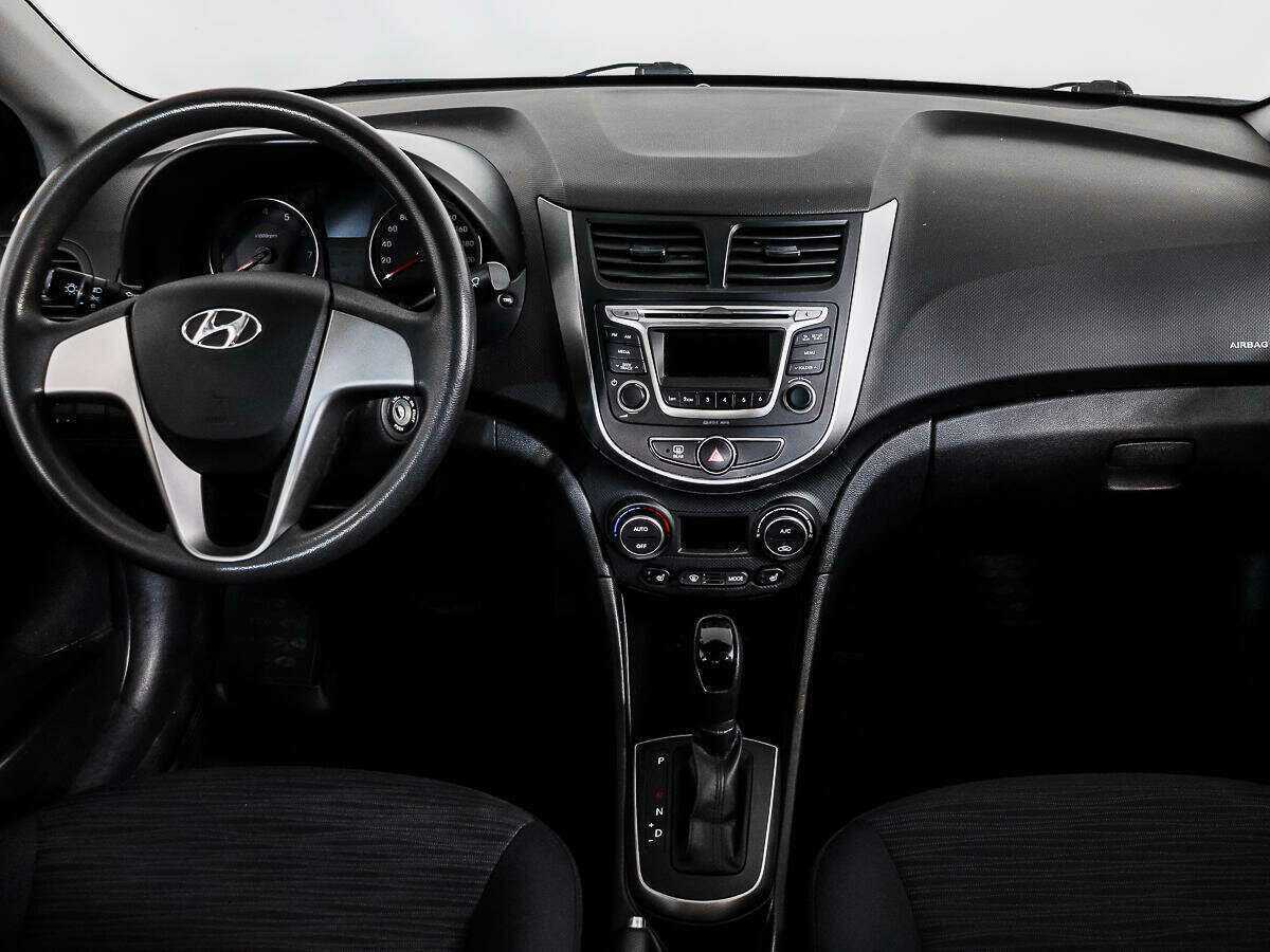 Hyundai Solaris б/у, 2016, Автоматическая. Фото: #11