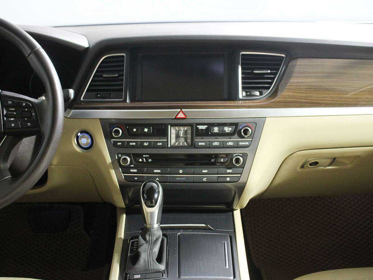 Hyundai Genesis б/у, 2015, Автоматическая. Фото: #10