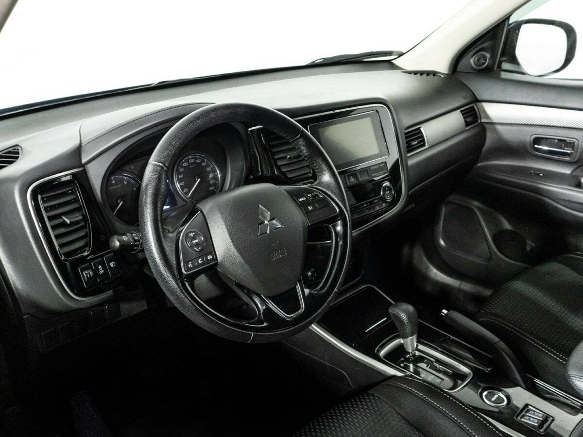 Mitsubishi Outlander б/у, 2018, Вариатор. Фото: #10