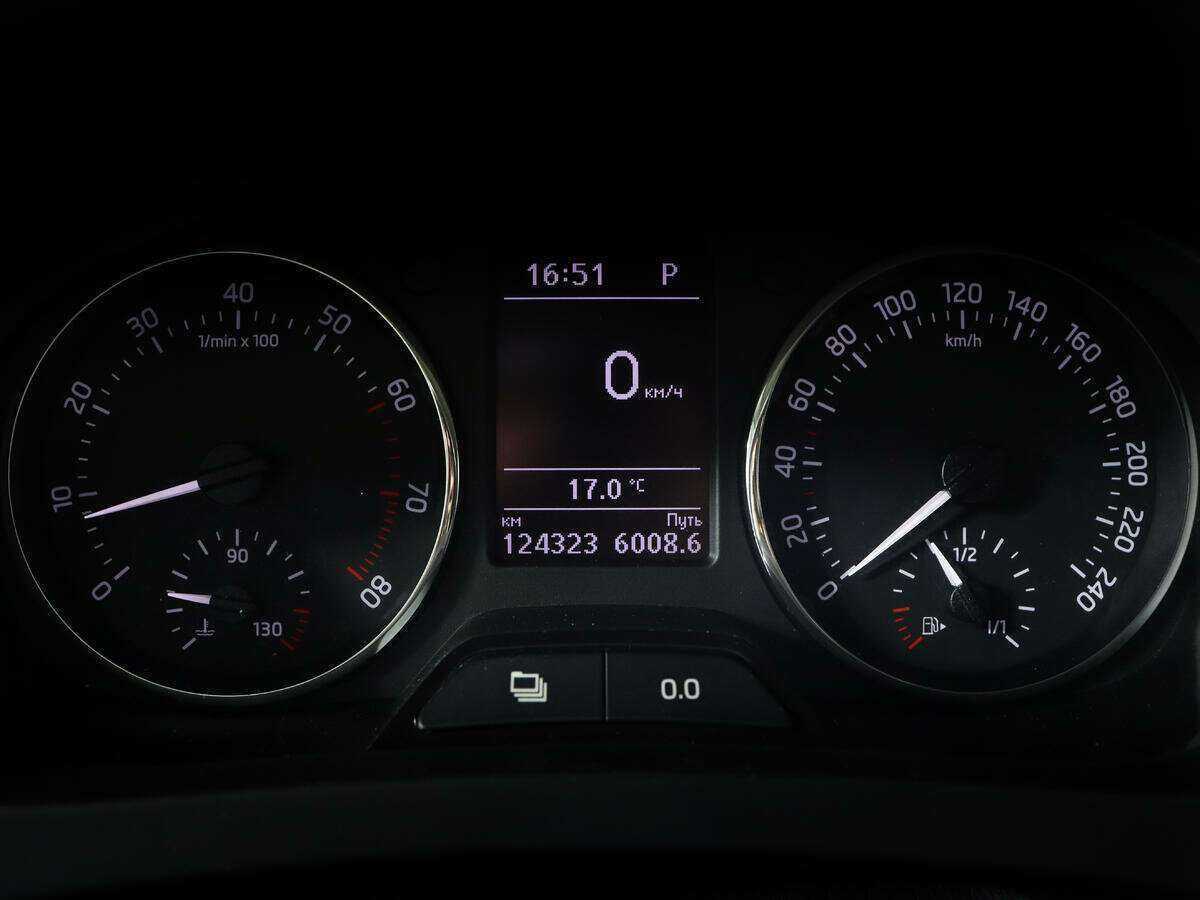 Skoda Rapid б/у, 2014, Автоматическая. Фото: #9