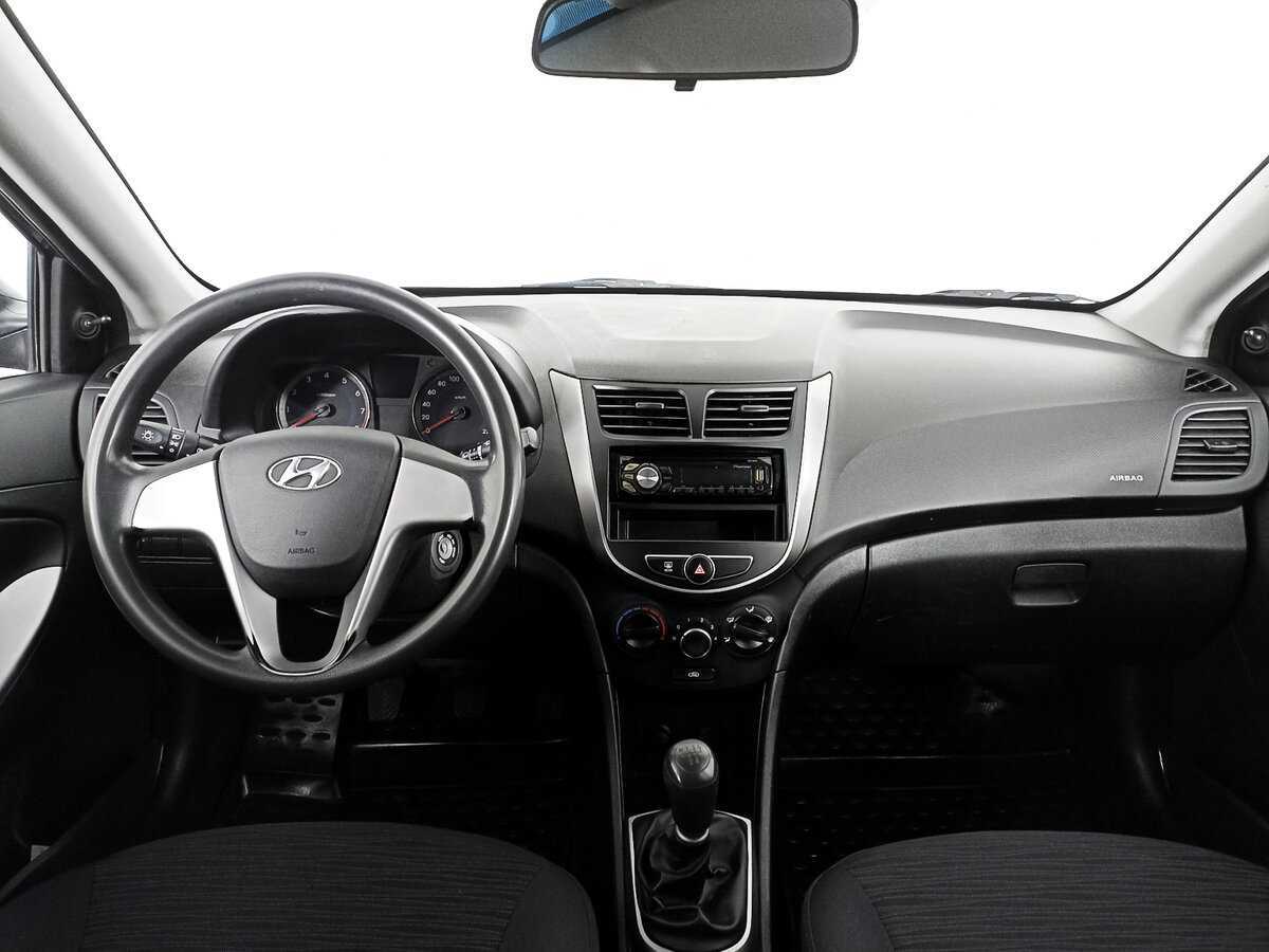Hyundai Solaris б/у, 2014, Механическая. Фото: #11
