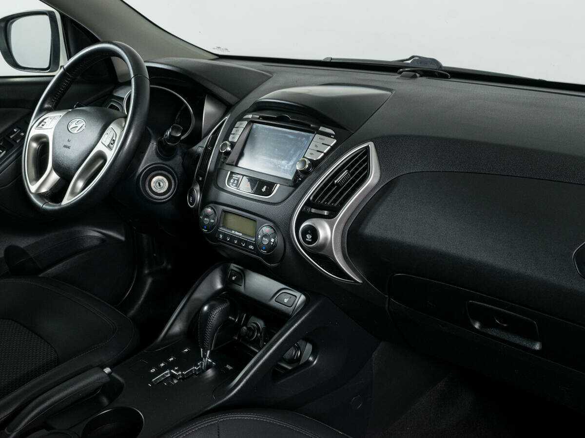 Hyundai ix35 б/у, 2012, Автоматическая. Фото: #8