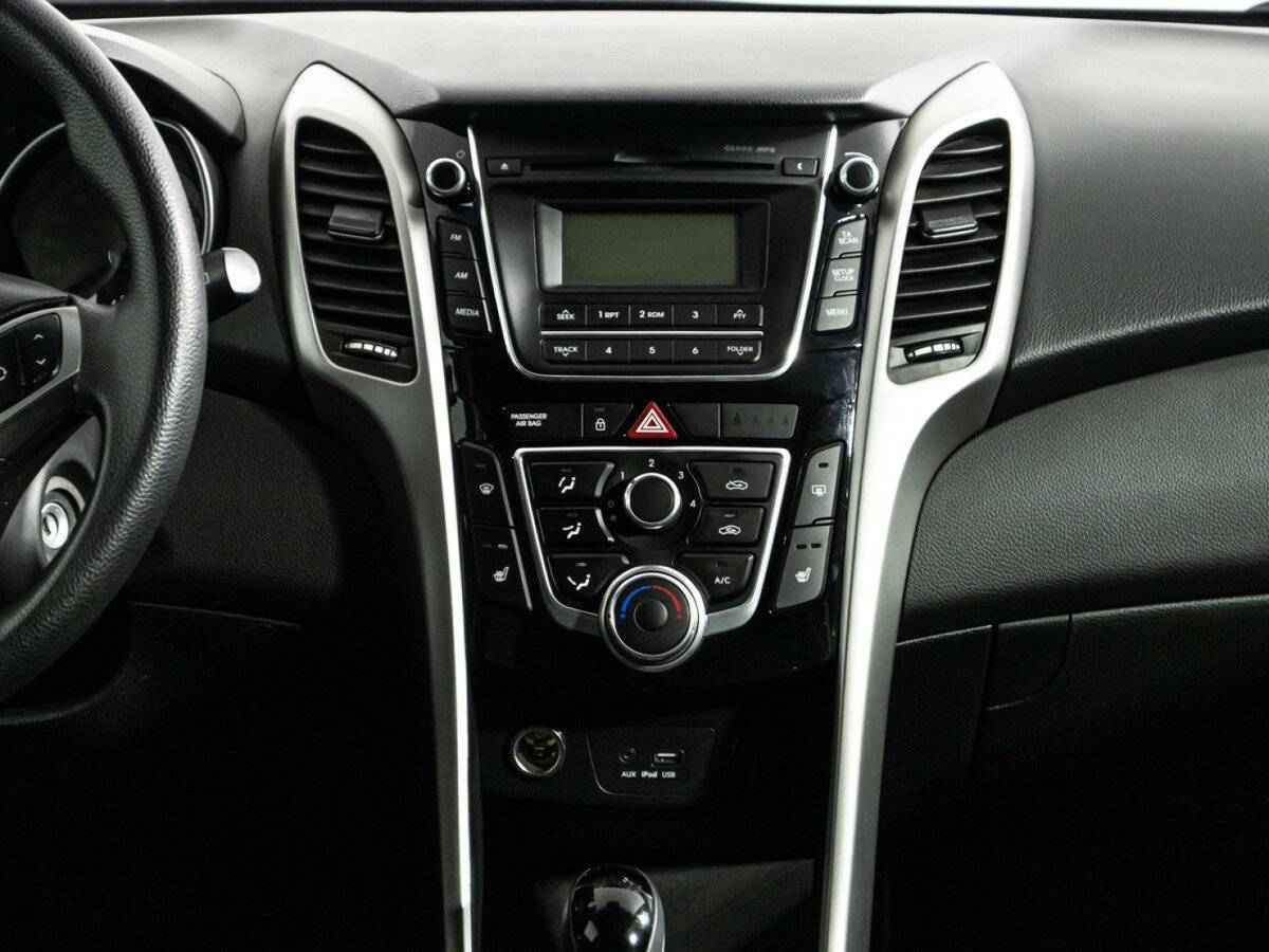 Hyundai i30 б/у, 2016, Автоматическая. Фото: #13