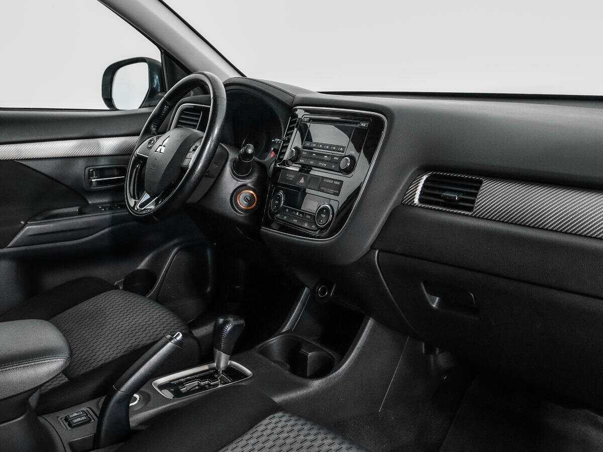 Mitsubishi Outlander б/у, 2015, Вариатор. Фото: #10