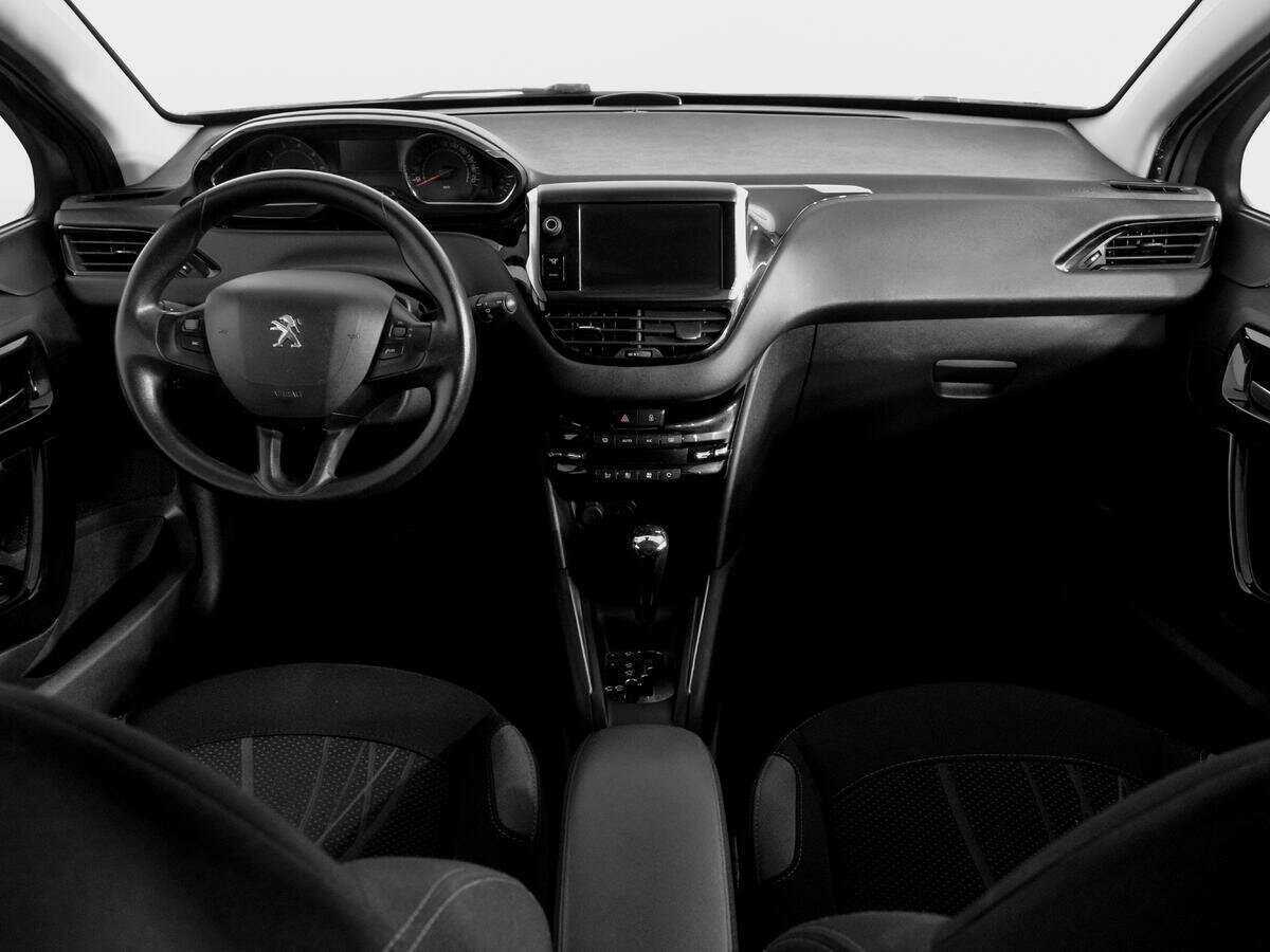 Peugeot 208 б/у, 2013, Автоматическая. Фото: #11