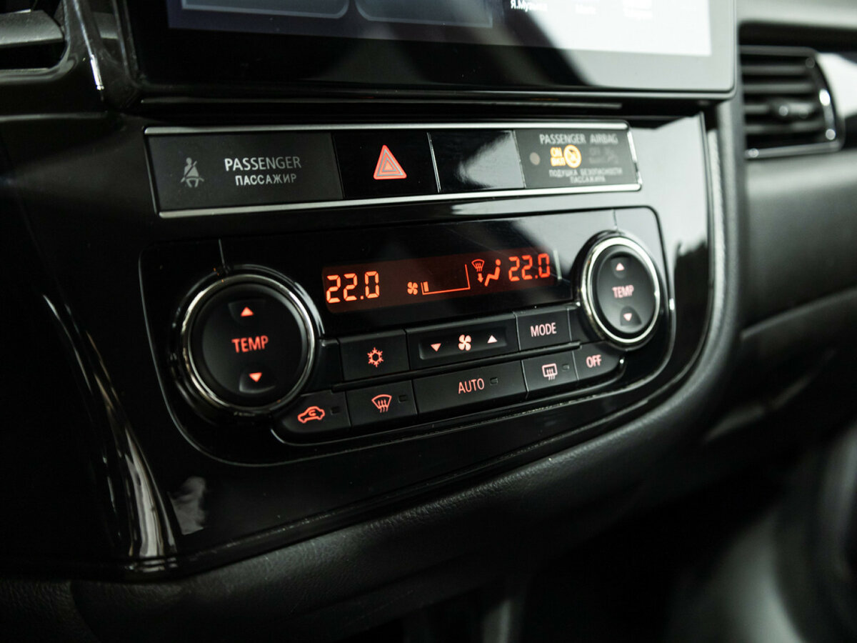 Mitsubishi Outlander б/у, 2018, Вариатор. Фото: #15