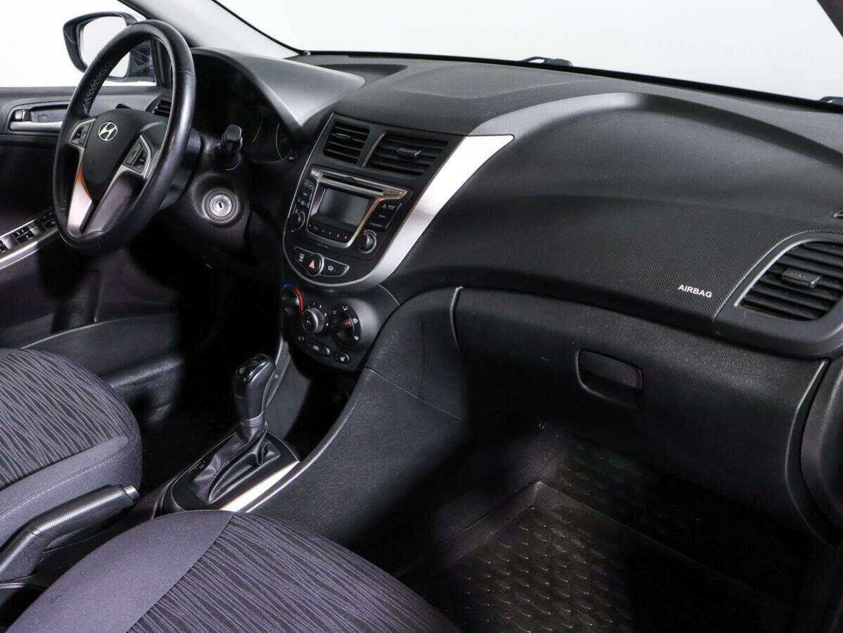 Hyundai Solaris б/у, 2016, Автоматическая. Фото: #6