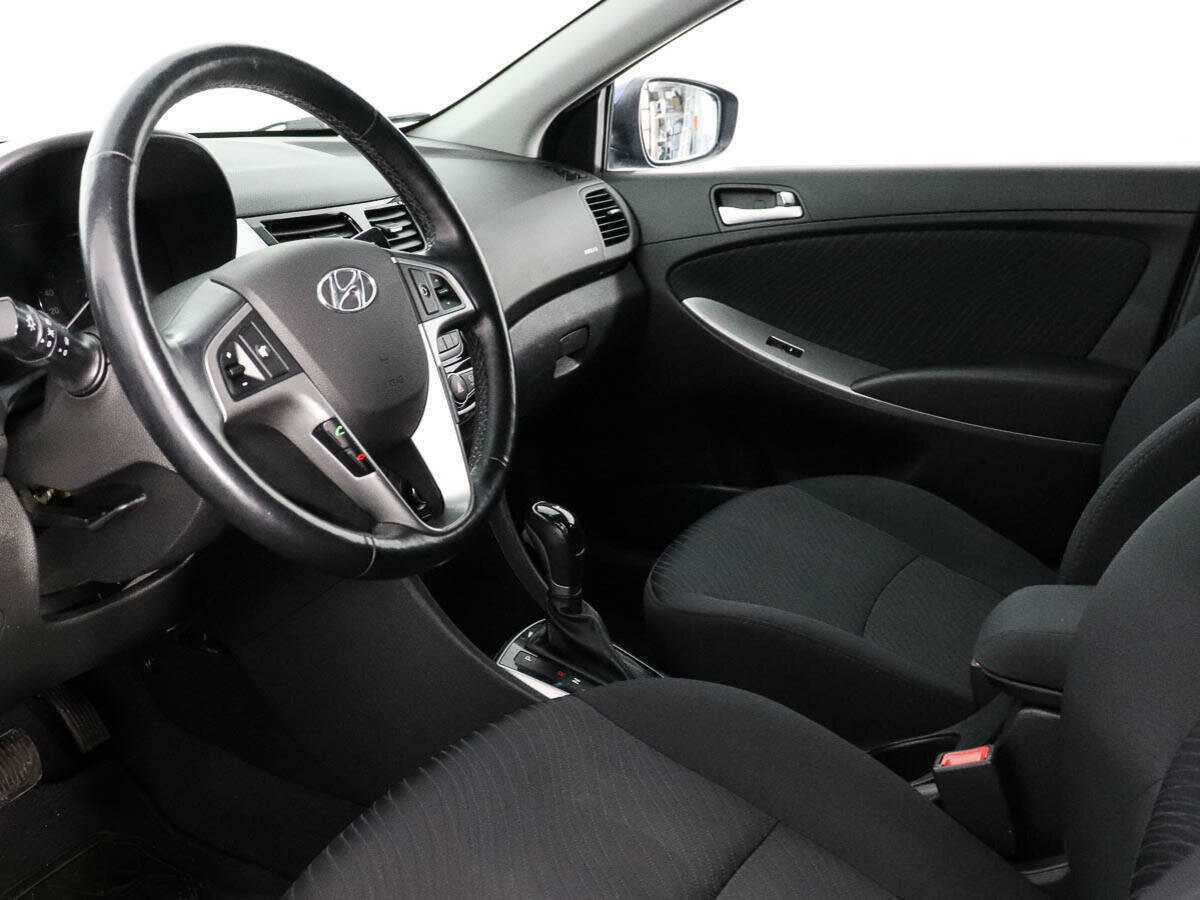 Hyundai Solaris б/у, 2015, Автоматическая. Фото: #9